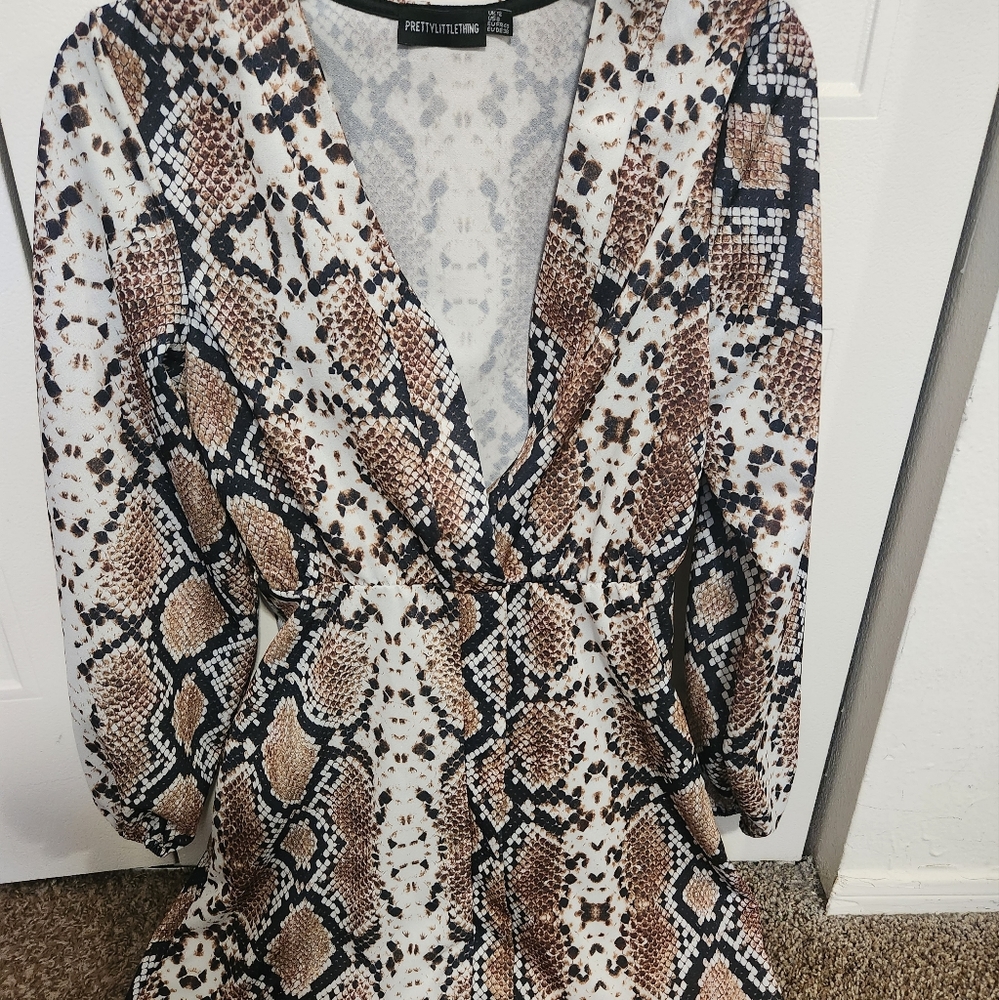 Pretty Little Thing - Picture 2 of 4